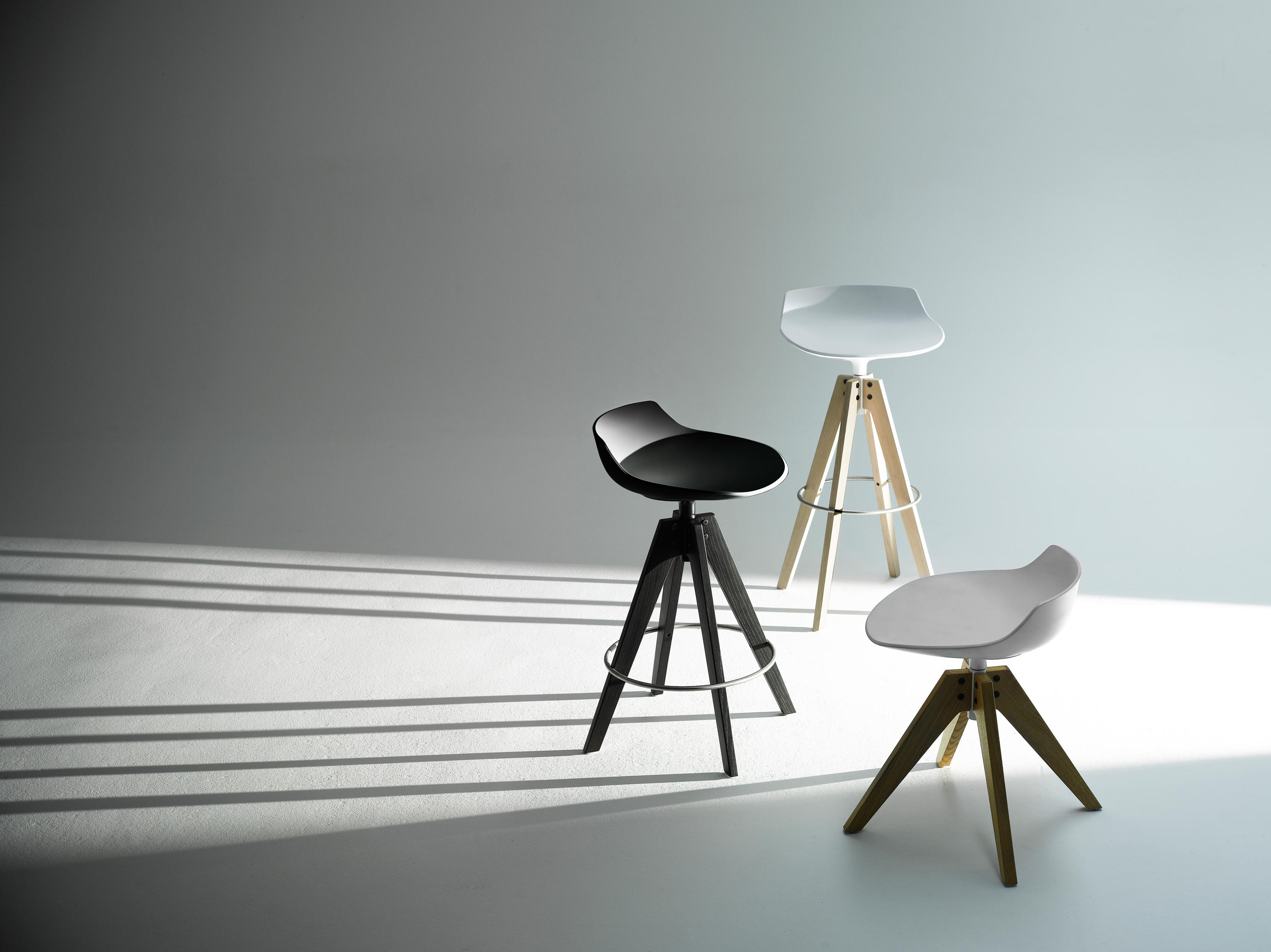 篮球比赛下注平台 - 坐具|吧椅/凳子|办公家具|设计师家具|FLOW STOOL  矮凳