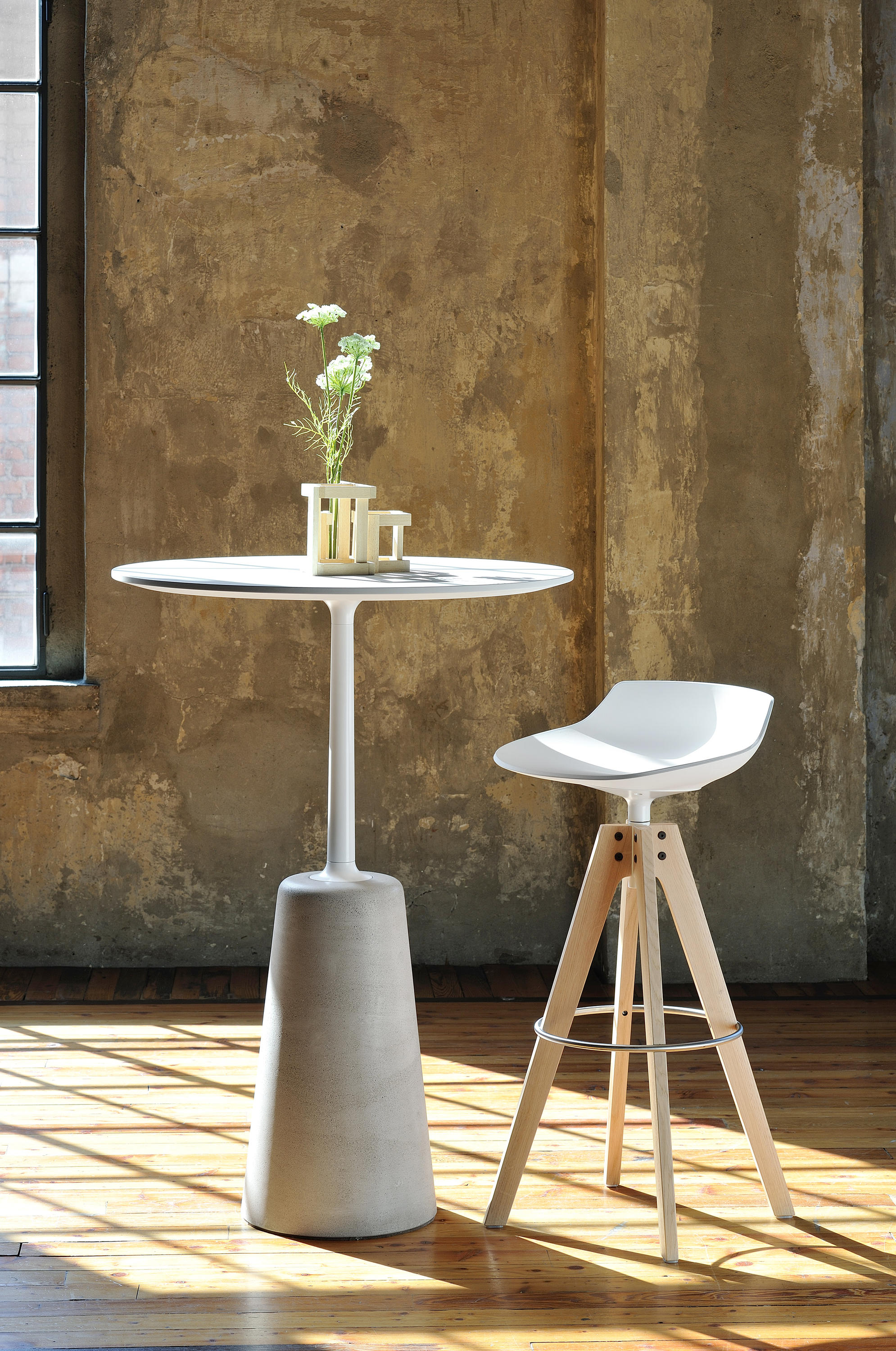 篮球比赛下注平台 - 桌几|餐桌|办公家具|设计师家具|ROCK TABLE 餐桌/咖啡桌
